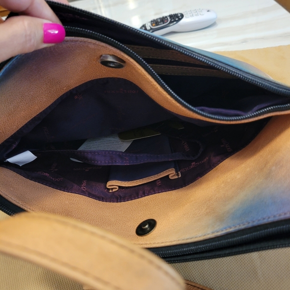 Anuschka Hand-Painted Shoulder Bag with Peacock Design NEW - Picture 2 of 14